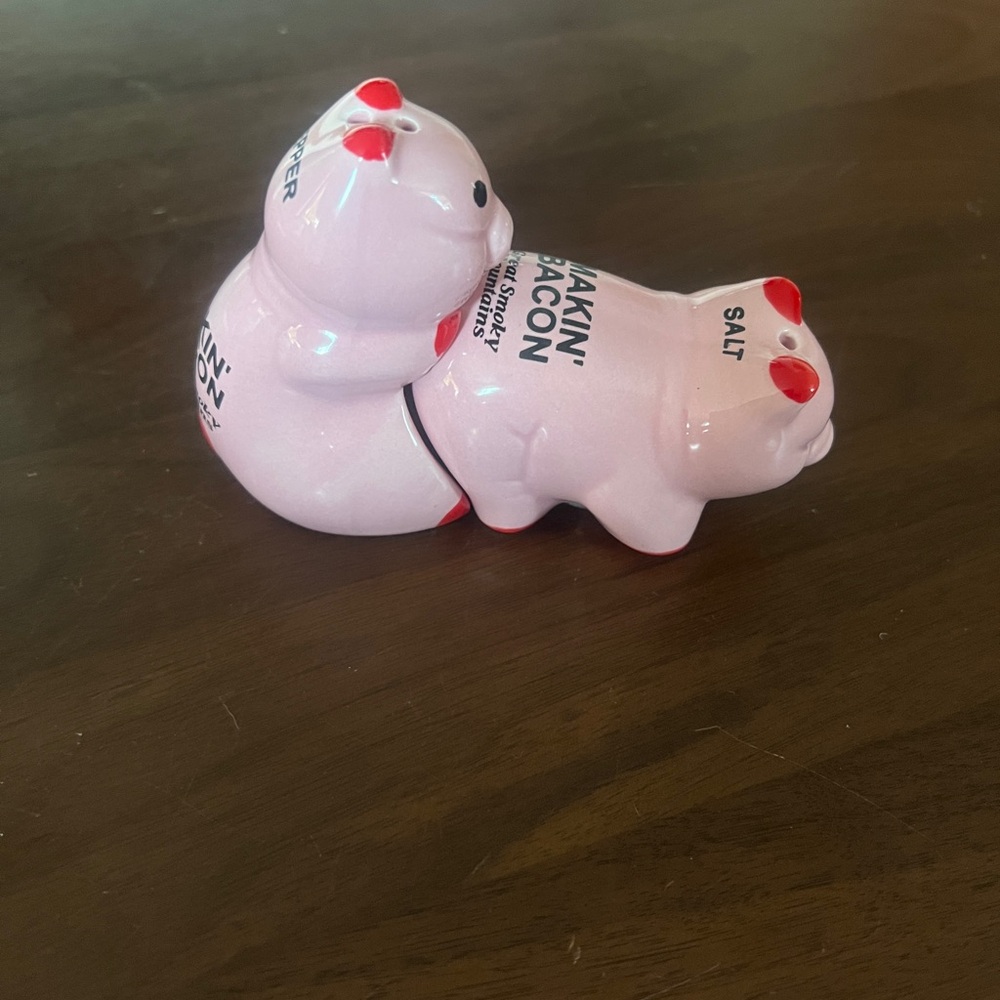 Pink Pig Salt and Pepper Shakers